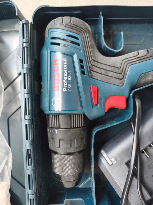 Шуруповерт ударний акумуляторний Bosch Professional GSB 183-LI