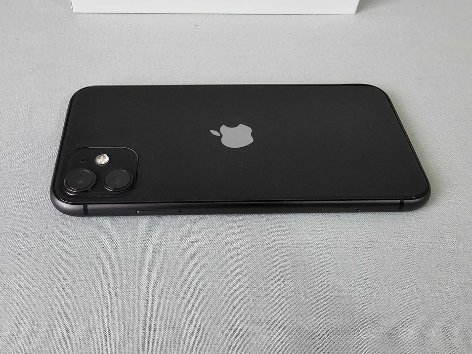 iphone 11 256GB. 100% Bateria original.  Muito bom