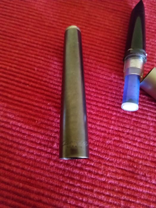 Caneta tinta permanente Mont Blanc, modelo Carrera ano,s 70.