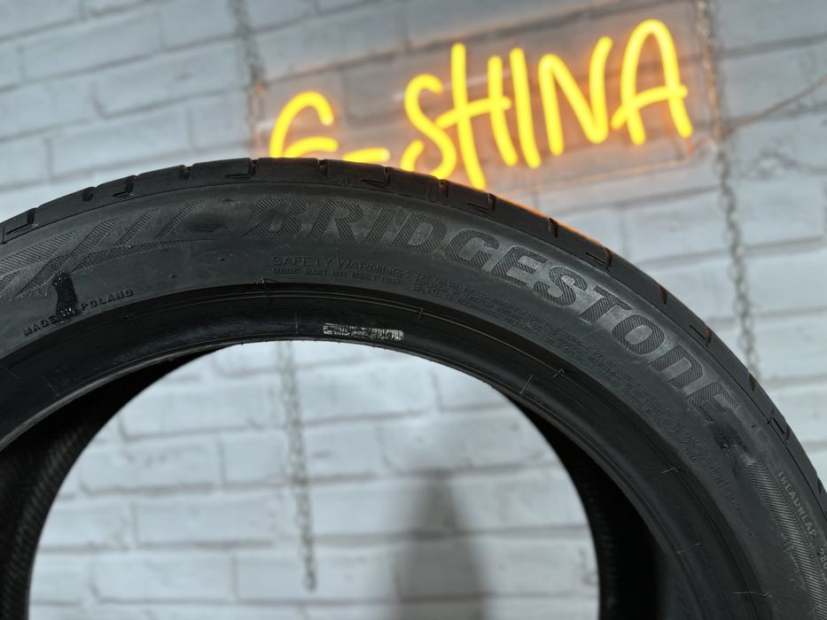 Комплект і пара 245 45 19 Bridgestone Potenza S001
