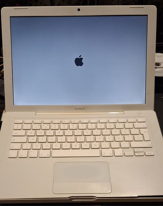 Vendo portátil Apple modelo A1181