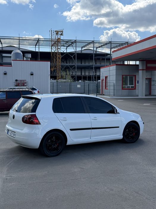 Volkswagen Golf 5 Дизель 2л