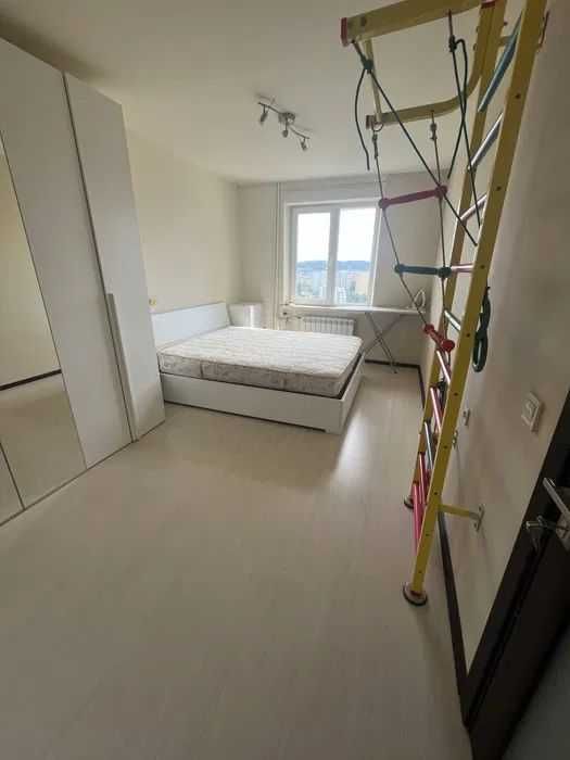 Оренда 2 кім квартири, вул Щурата-Студинського