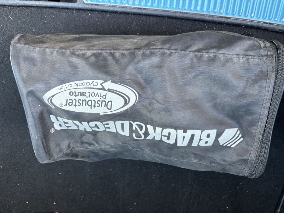Odkurzacz samochodowy Black & Decker