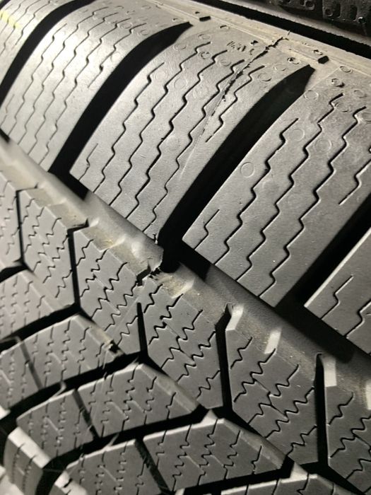 205/60 R16 RUNFLAT Continental CWC TS 830Р* шини зима