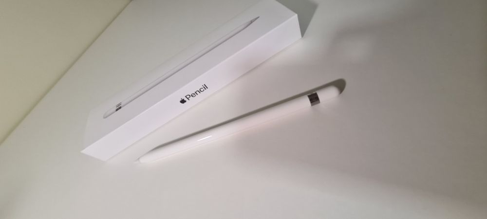 Aplle pencil 1st покоління новий +запасний колпачок