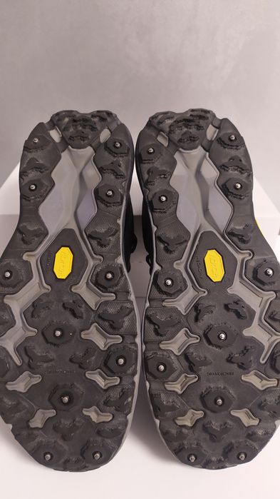 Кросівки Hoka Speedgoat 5 gtx spike ( розмір 46,5)