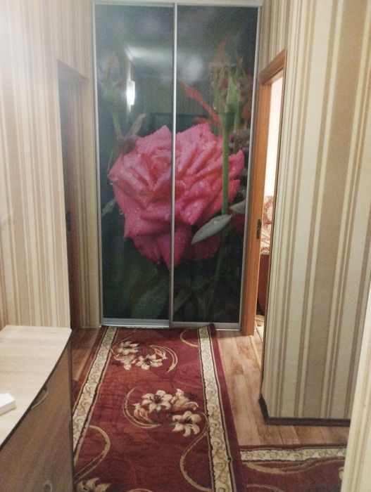 На довготривалий термін 2-х кімнатна квартира центр