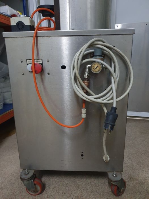 Engarrafador rolhador Cespedes INOX