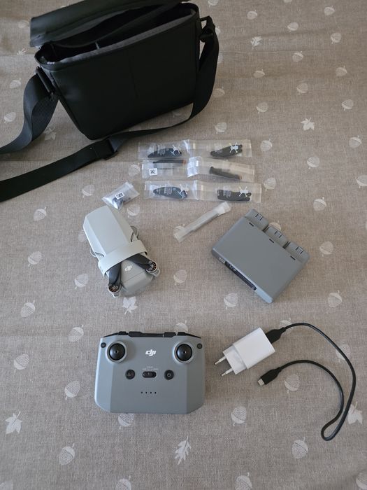 Dji Mini 2 Fly More Combo