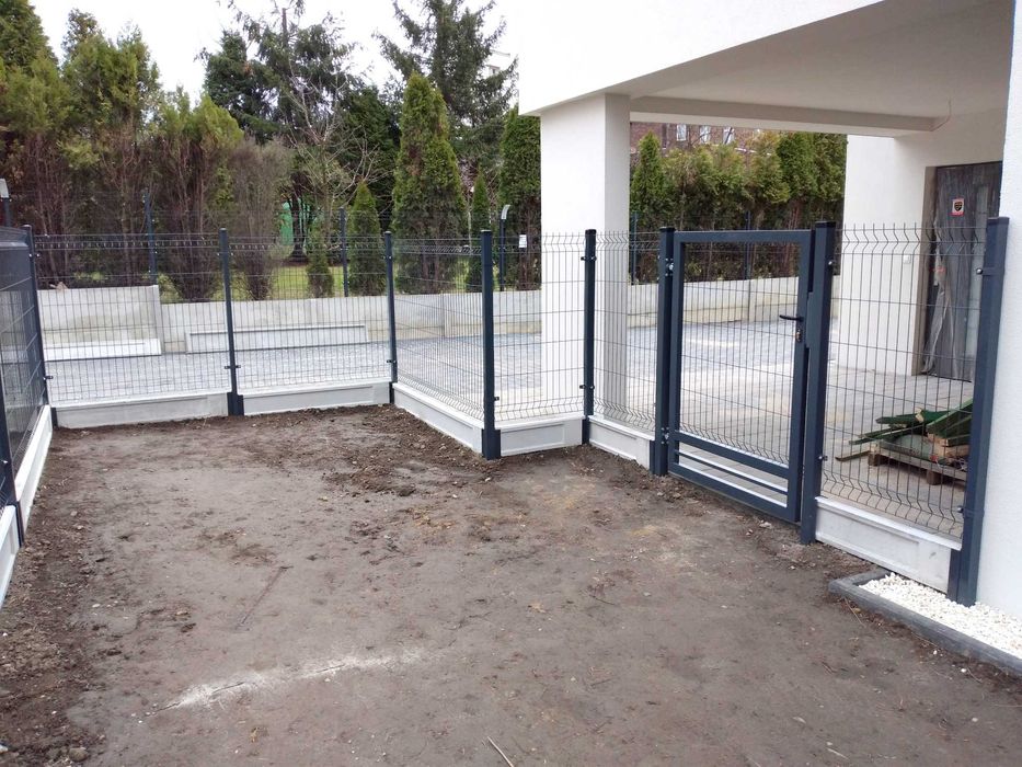 PANEL 133x250 cm Fi 4 + słupek + obejmy + akcesoria