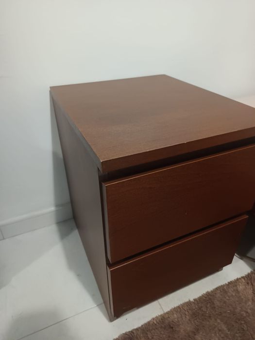 Mesa de cabeceira IKEA