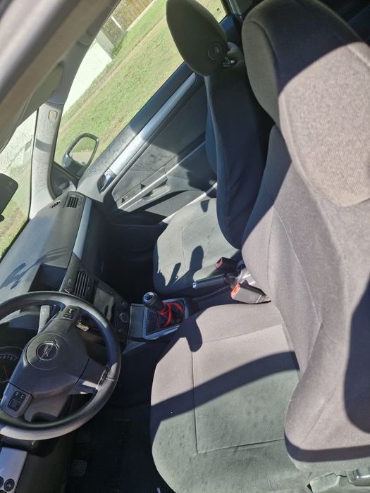 Opel astra 1.3 GTC