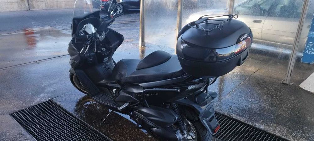 Maxi scooter Kymco Xciting 400i