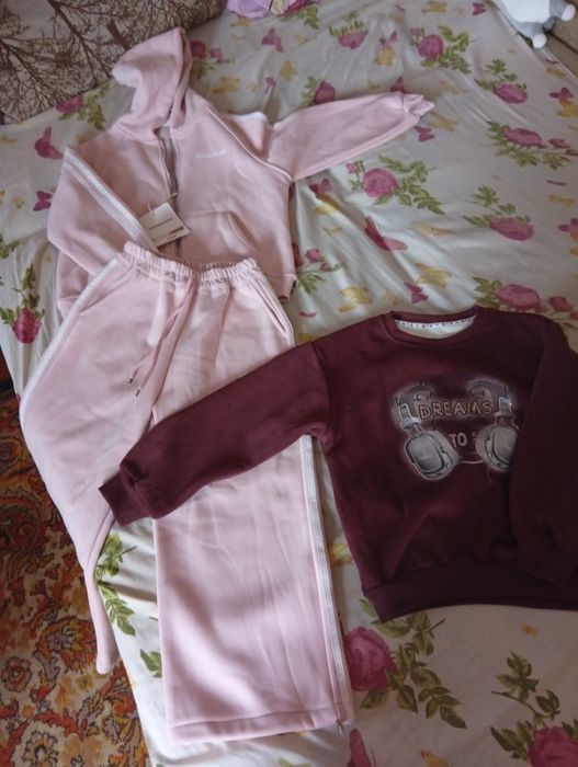 Продается спортивный костюм и свитшот на девочку 9-10 лет