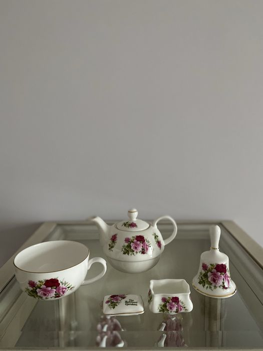 Англійський фарфор виробництво Канада