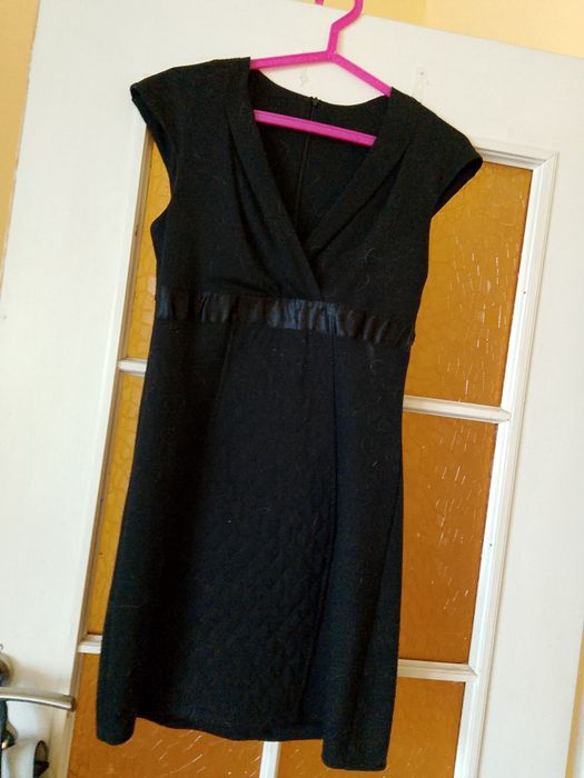 Oddam czarną sukienkę S