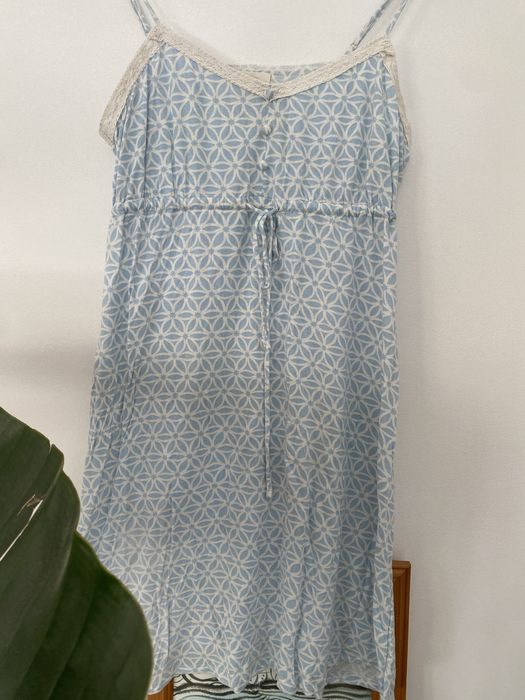 Vestido azul e branco da Quiksilver