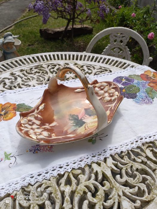 Cesta em louça de Alcobaça