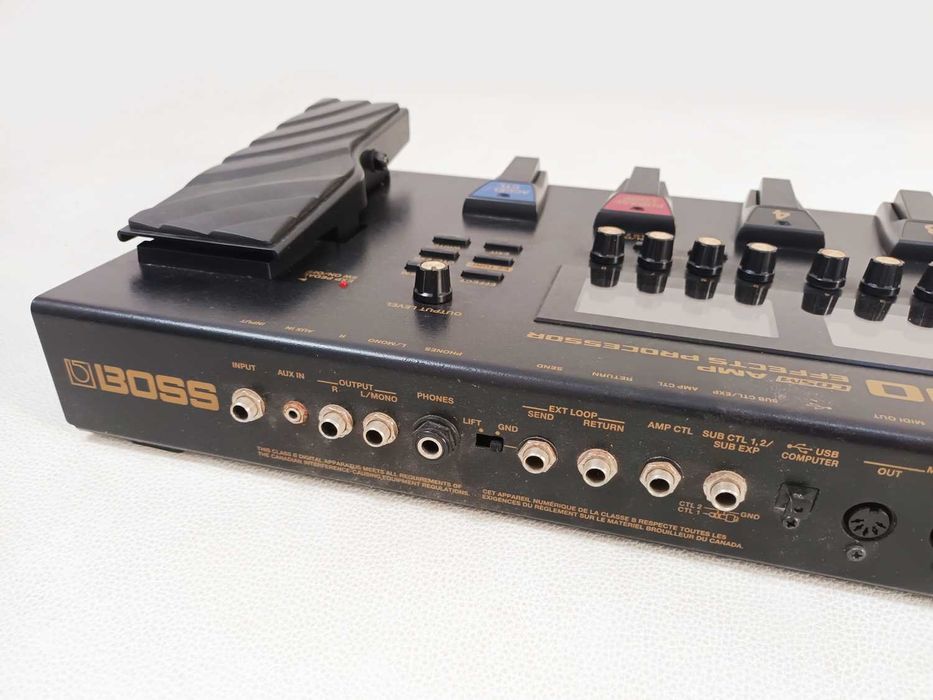 Pedaleira Boss GT-100