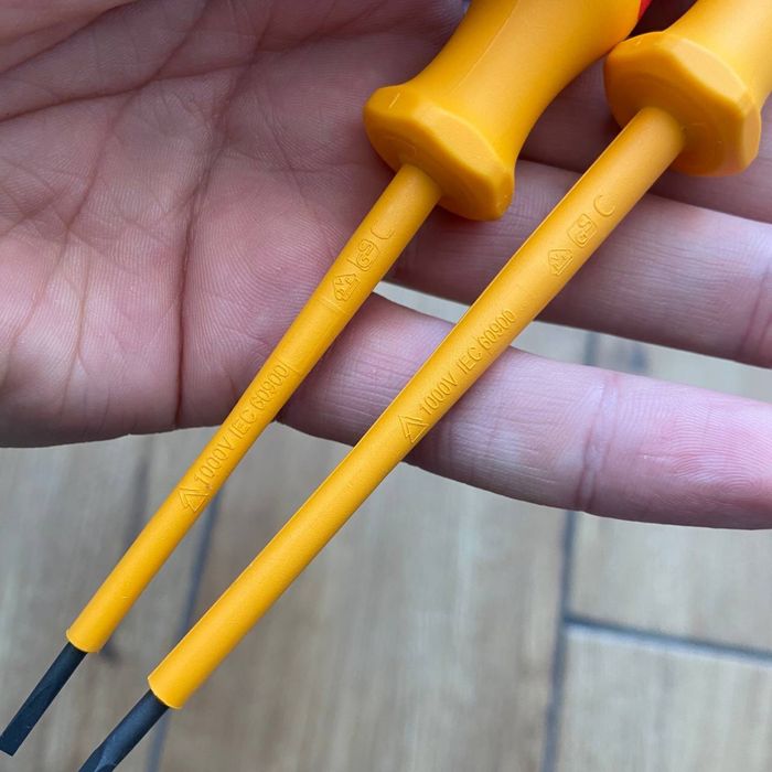 Набор 2 отвертки VDE Wera