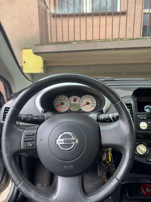 Nissan micra coupe cabrio