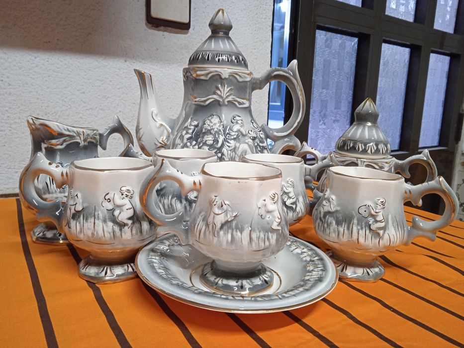 Tea Set - Never Used423971635080744961