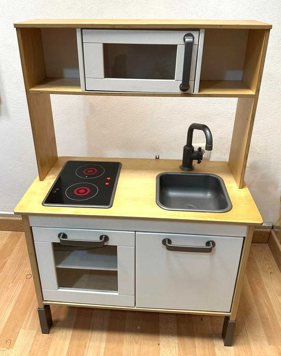 Cozinha de brincar IKEA, impecável