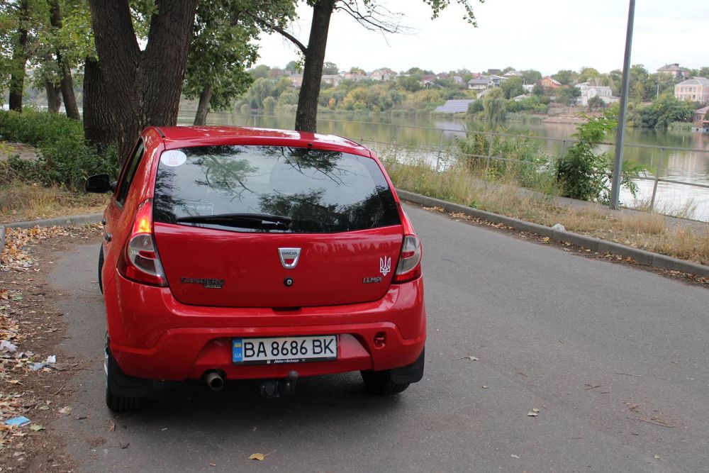 Продам Сандеріка в гарному стані з ГБО.