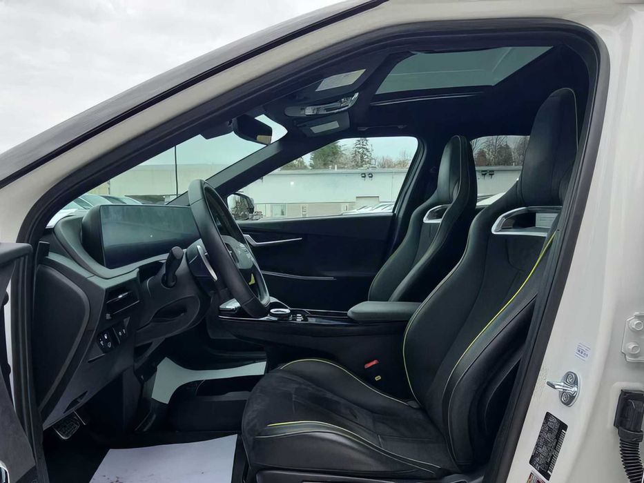 Kia EV6 GT      2023