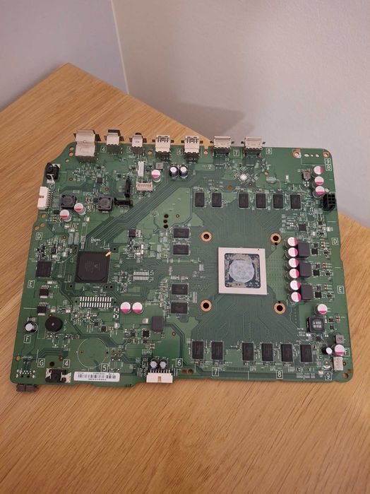 Uszkodzona płyta główna do konsoli Xbox One S