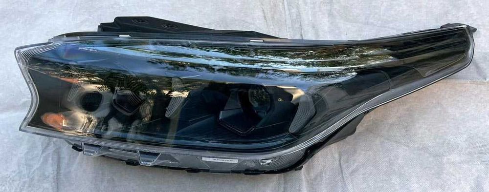 otica frontal ESQ kia Xceed FULL LED . fase 2