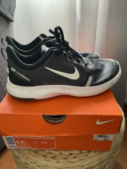 Ténis Nike Tam 36