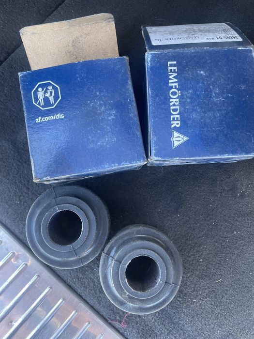 Втулки стабілізатора Lamforder Mercedes W210/S210