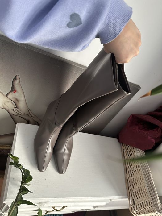 Skórzane kozaki z wysoka cholewka 40 reserved capuccino szpic szpilka