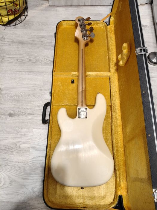 Gitara basowa Fernandes