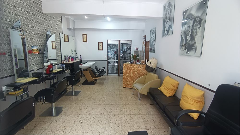 Aluga se cadeira de Cabeleireira