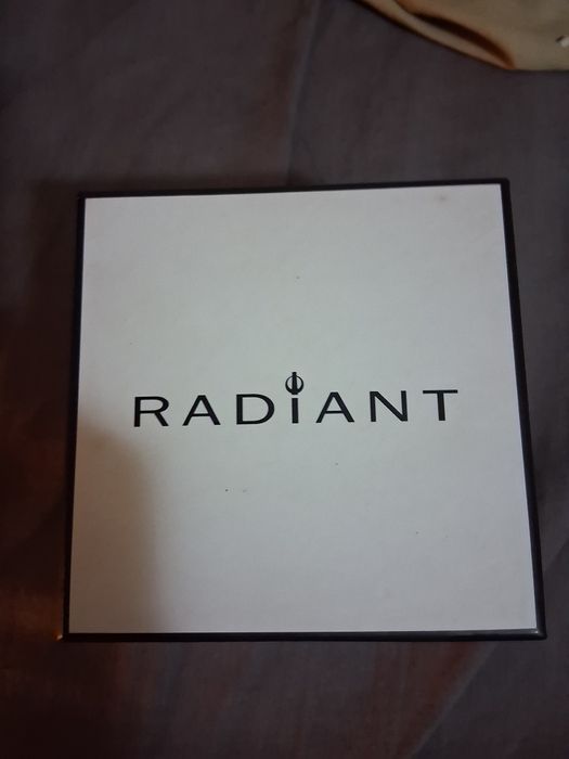 Relógio Radiant novo em caixa