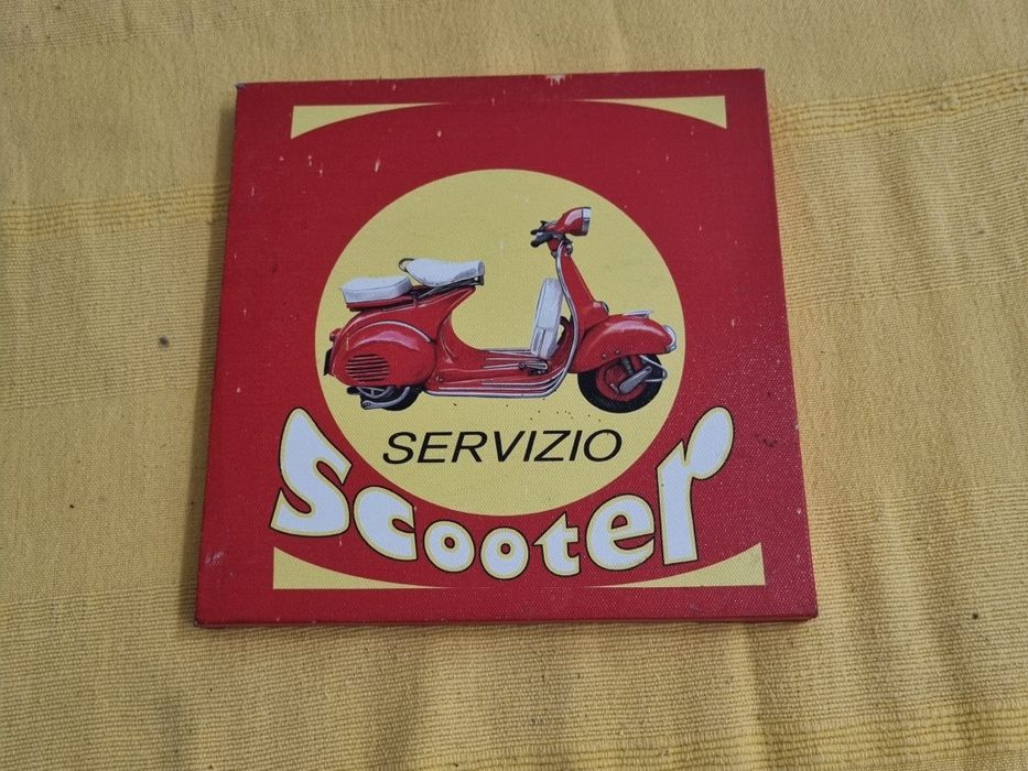 Wall Screen in Good Condition64739422201858122