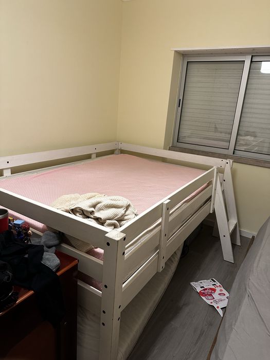 Cama infantil com colchao