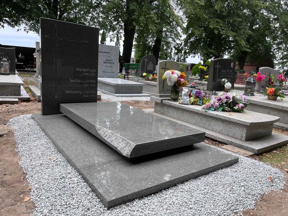 Nagrobek granitowy IVORY FANTASY