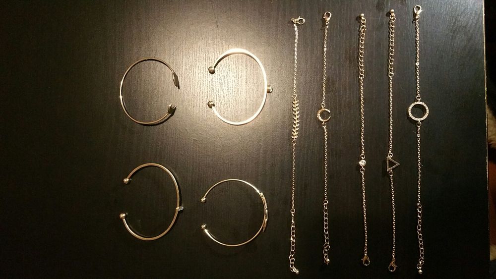 PROMO PROMO - Pulseiras, em conjunto ou separadas.