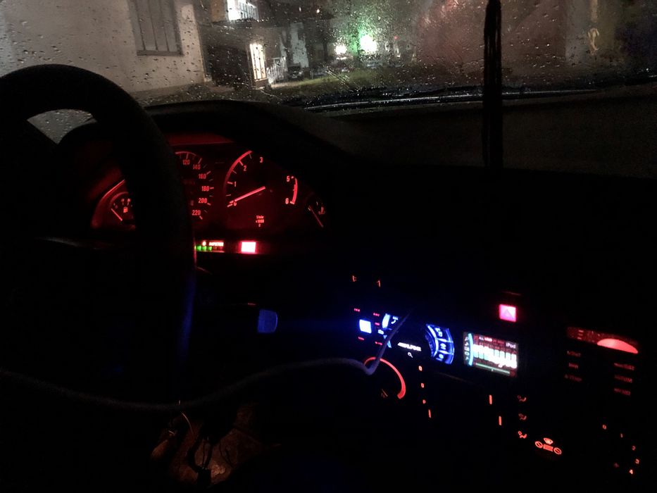 BMW e30 1990 р 324 d