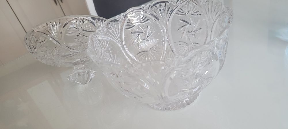 Kryształ z przykryciem orginał z PRL-u. Polecam.