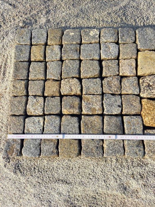 Kostka brukowa granitowa rozbiórkowa z licem 15/17