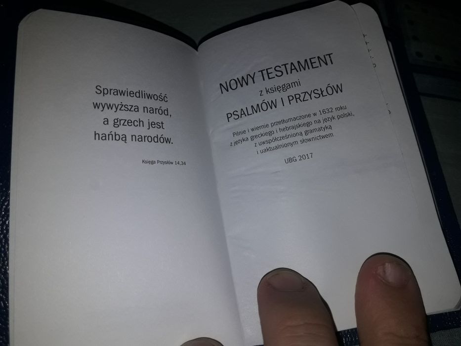 Дві польські християнські біблії