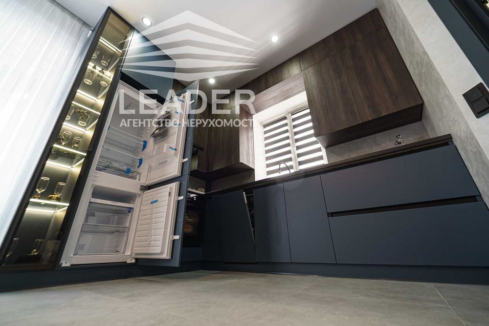 Продам Таунхаус-Два санвузли+ванна+ душова!Венеціанка!СТИЛЬНИЙ