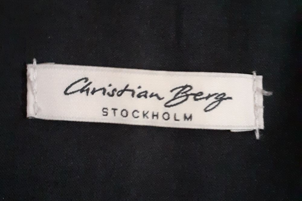 Plaszcz jesienny, damski, czarny, rozm. 40