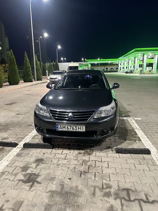 Продам власний автомобіль Renault Latitude. Комфортний, просторий та надійний седан бізнес-класу з багатою комплектацією.