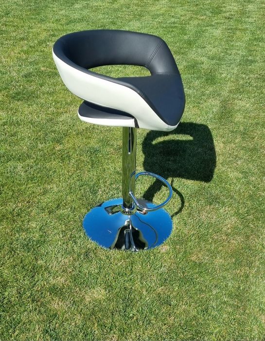 Hoker stołek krzesło barowe Actona Grace